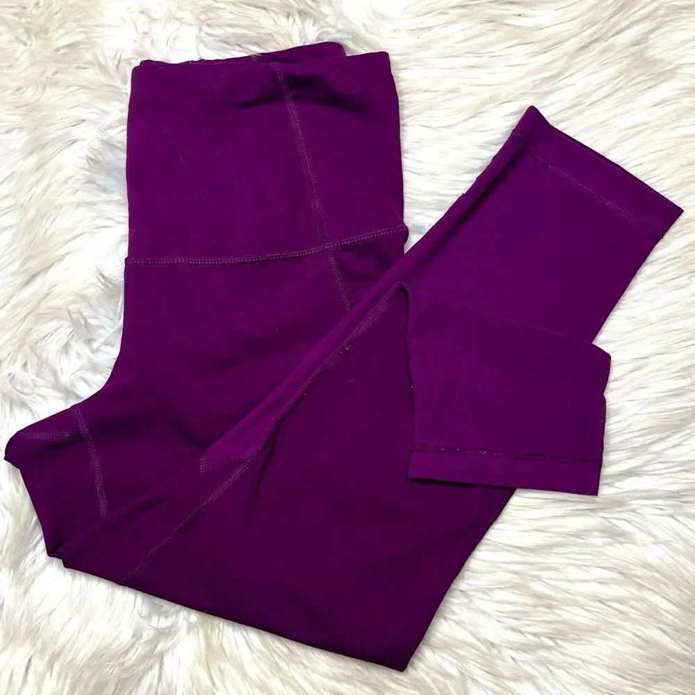 Yogalicious Mesh Capri Athletic Leggings Purple Size Medium